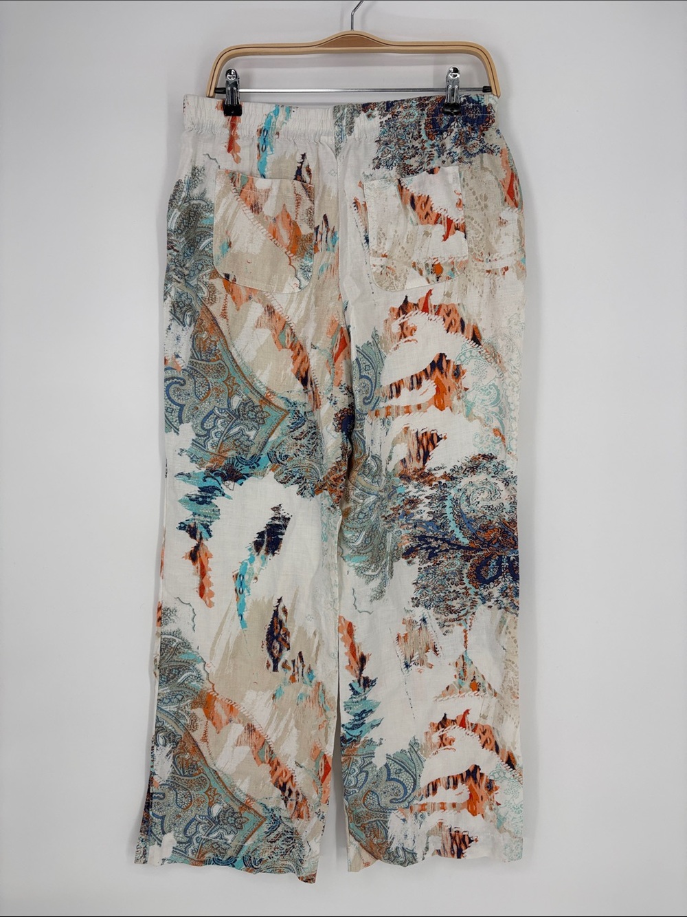 🐩 nwt Chico's linen Cream wide leg Pants with Blue and Orange Paisley print - Picture 5 of 5